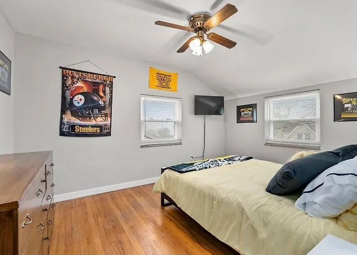 Open Floor Spacious Home, 15min From Downtown, Private Garage, Kids Friendly Holiday home